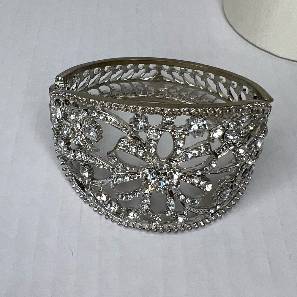 Vintage crystal and Silvertone cuff